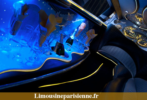 Intérieur du Hummer H3 limousine